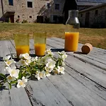 Le Petit Chateau Du Villard فندق مبيت وإفطار Le Malzieu-Forain