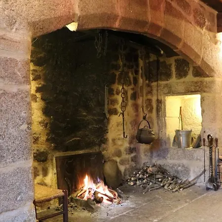 Le Petit Chateau Du Villard Le Malzieu-Forain