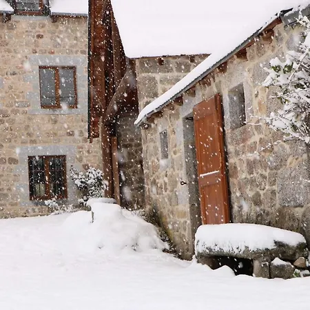 Le Petit Chateau Du Villard Bed & Breakfast 3*