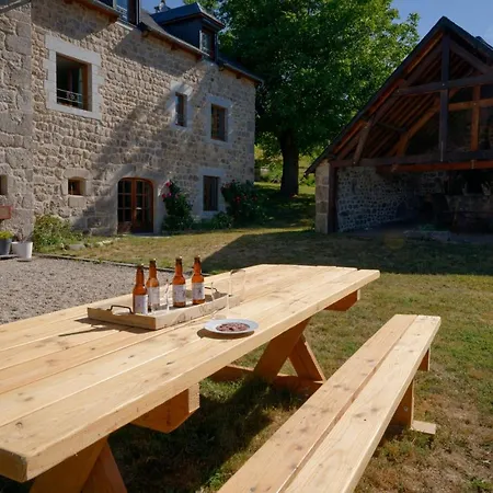 Le Petit Chateau Du Villard Bed & Breakfast Le Malzieu-Forain