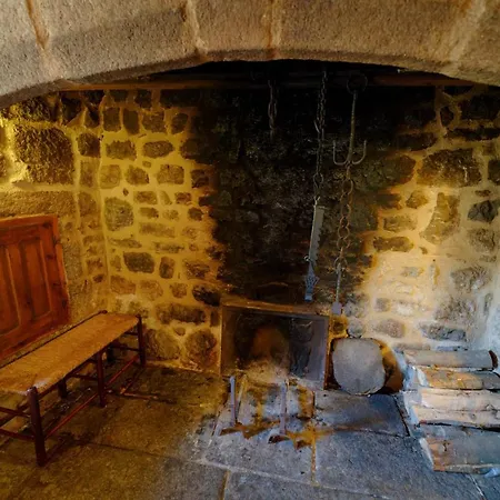 Le Petit Chateau Du Villard Bed & Breakfast