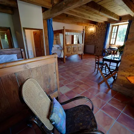 Le Petit Chateau Du Villard Bed & Breakfast 3*